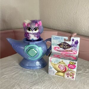 Magic mixies genie lamp w/ plush mixie & new refill pack blue,purple toy